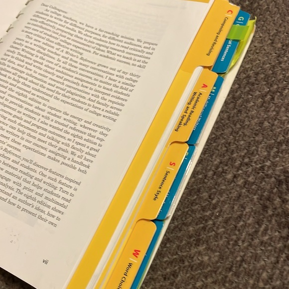 A Writers Reference, eighth edition, my Diana hacker and Nancy  Sommers , book - Picture 5 of 10